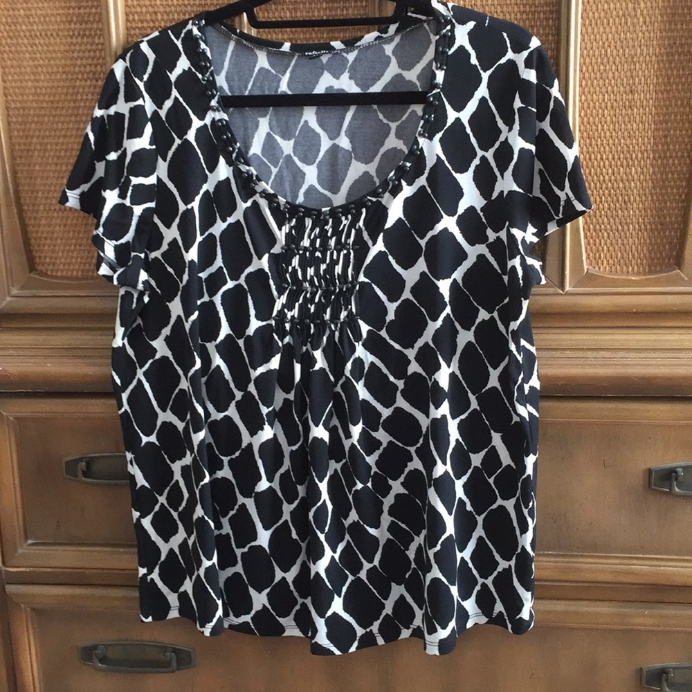 Short sleeve Rafaella top